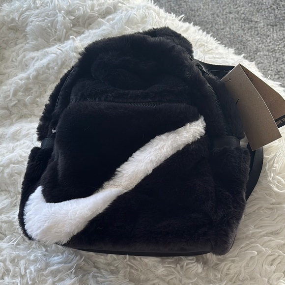 Nike Black and White Furry Backpack - Picture 1 of 1